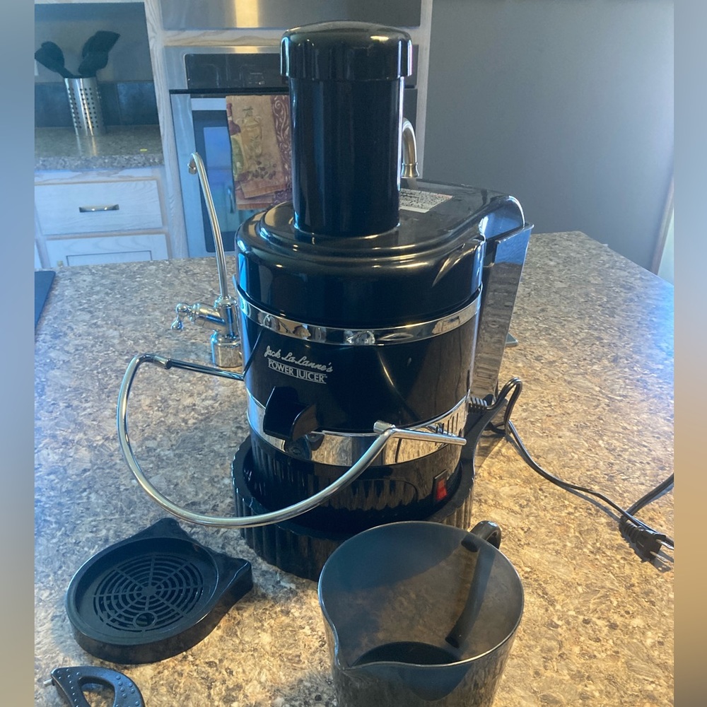Power Juicer- Like New!